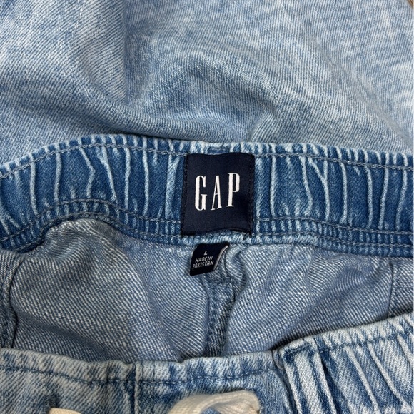 GAP Blue High Rise Jeans with Distressed Details - Picture 3 of 5